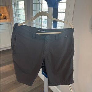 Men’s Travis Mathew shorts bundle size 33